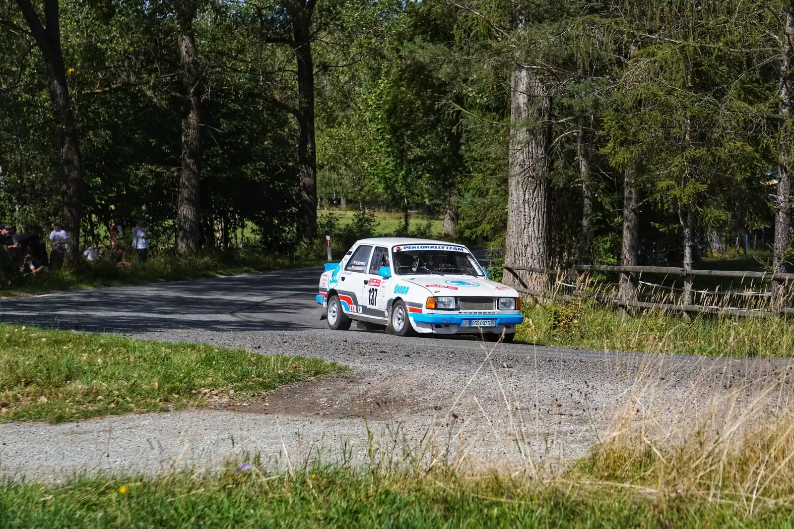 Parcours pour rallye de voitures anciennes dans les Pyrénées