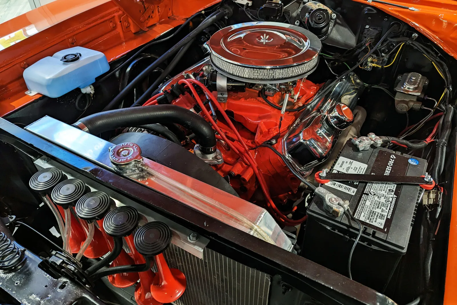 Préparer la batterie d’une voiture ancienne pour le stockage