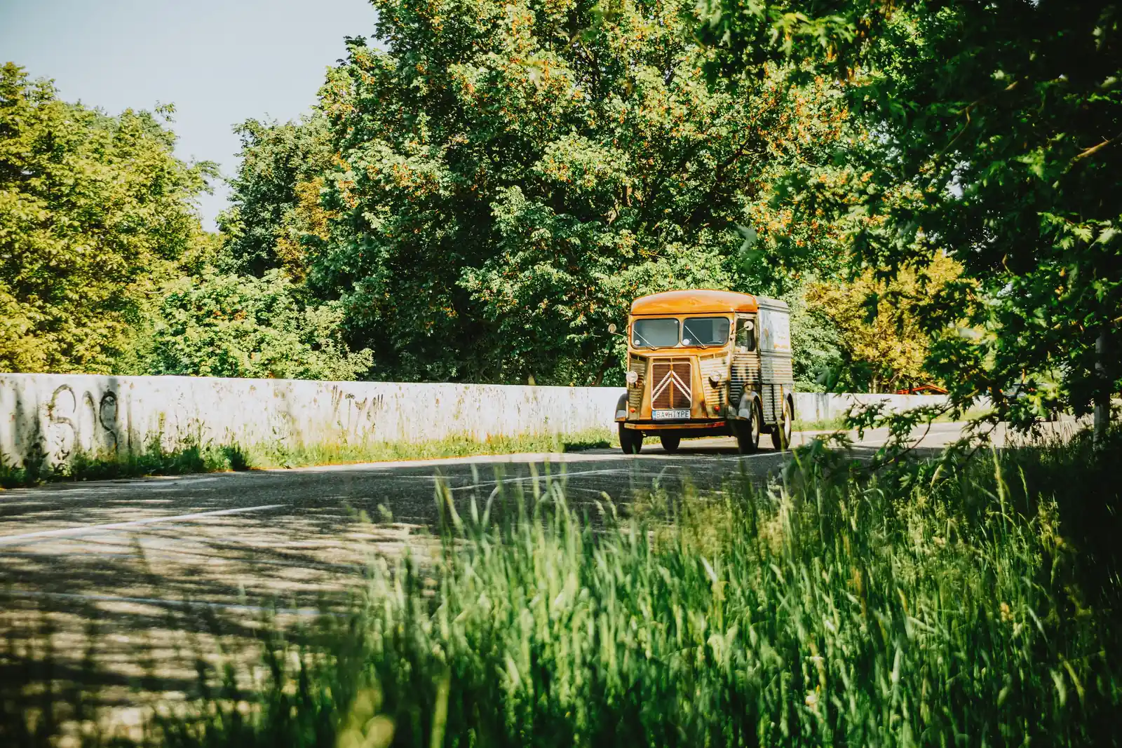 Préparer une balade d’une journée en voiture ancienne