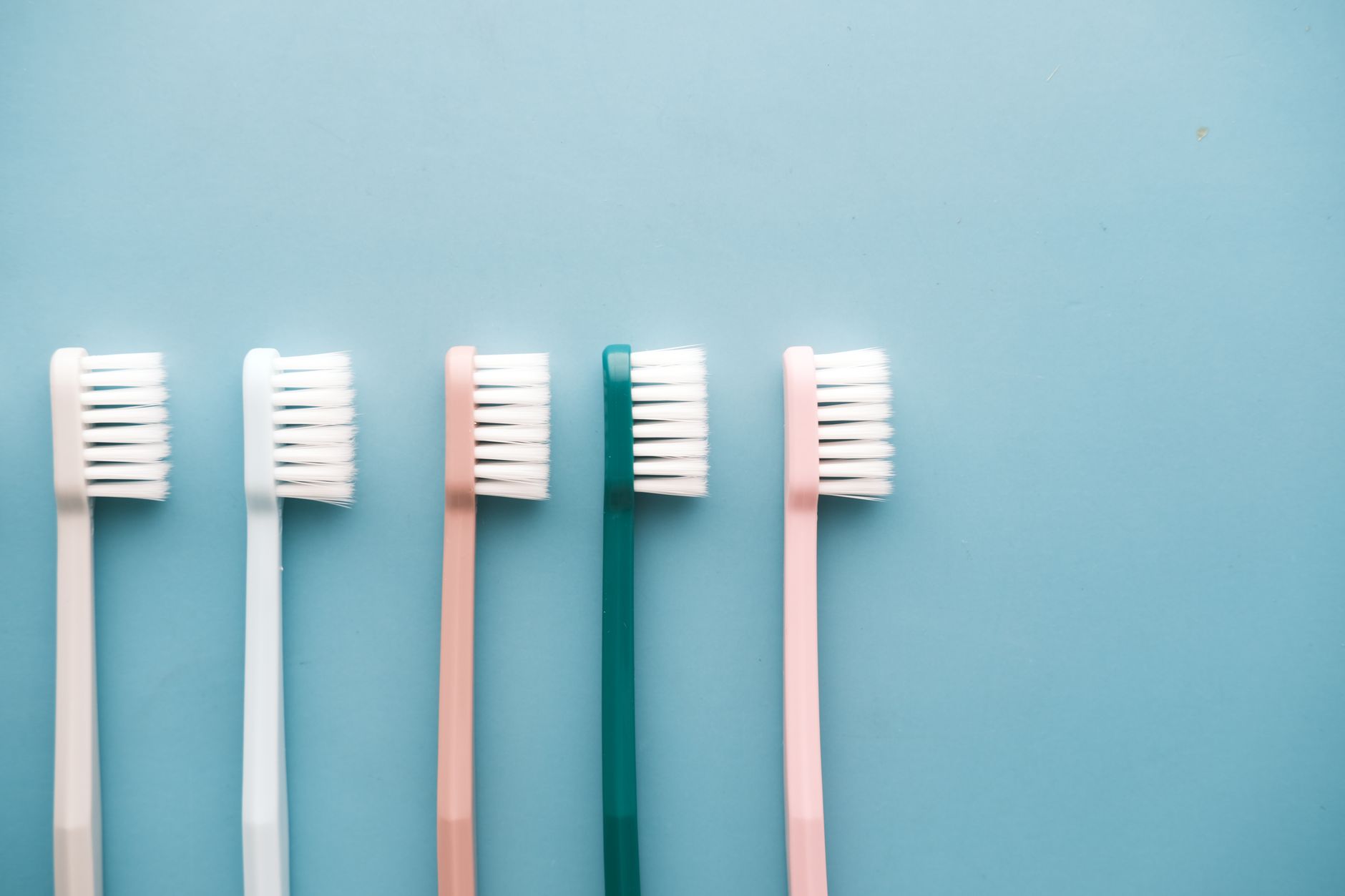 Comparatif brosse à dents manuel ou électrique