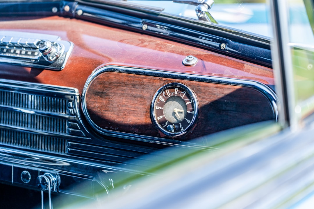 Révision et réglage des freins à tambour sur voiture ancienne