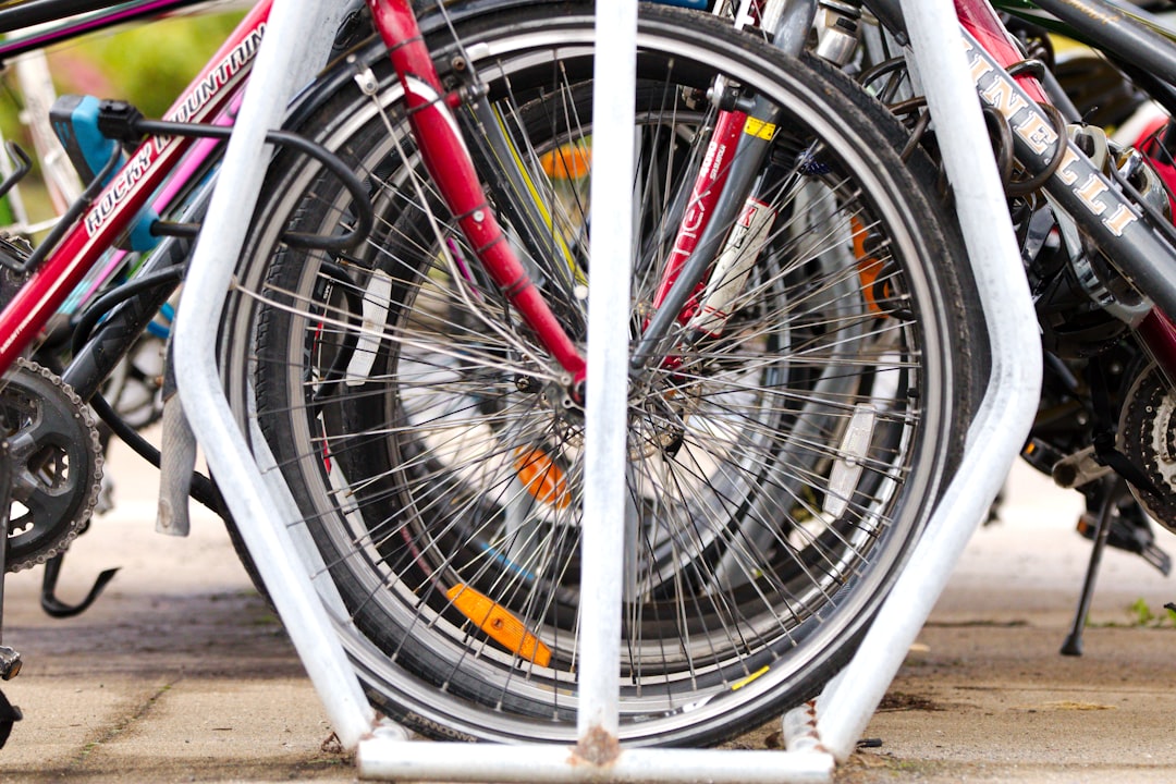 Entretien des pneus de vélo urbain : conseils pratiques