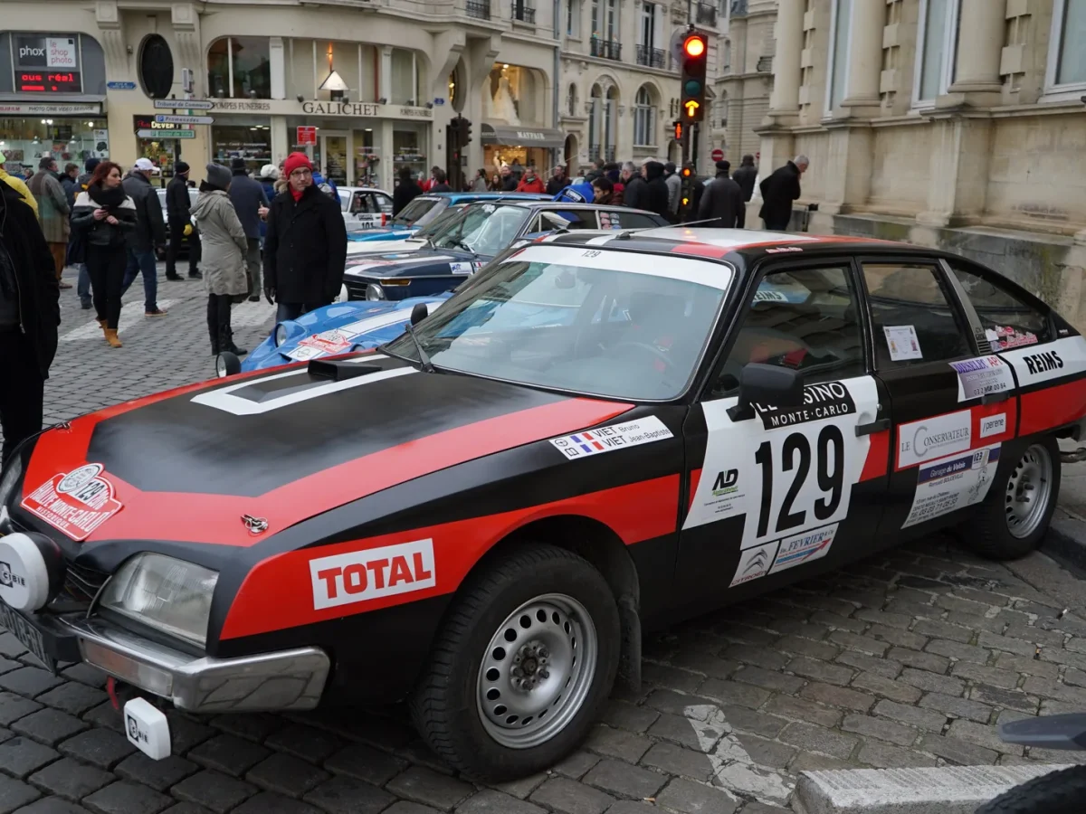 Rassemblement voiture ancienne : comment trouver et participer